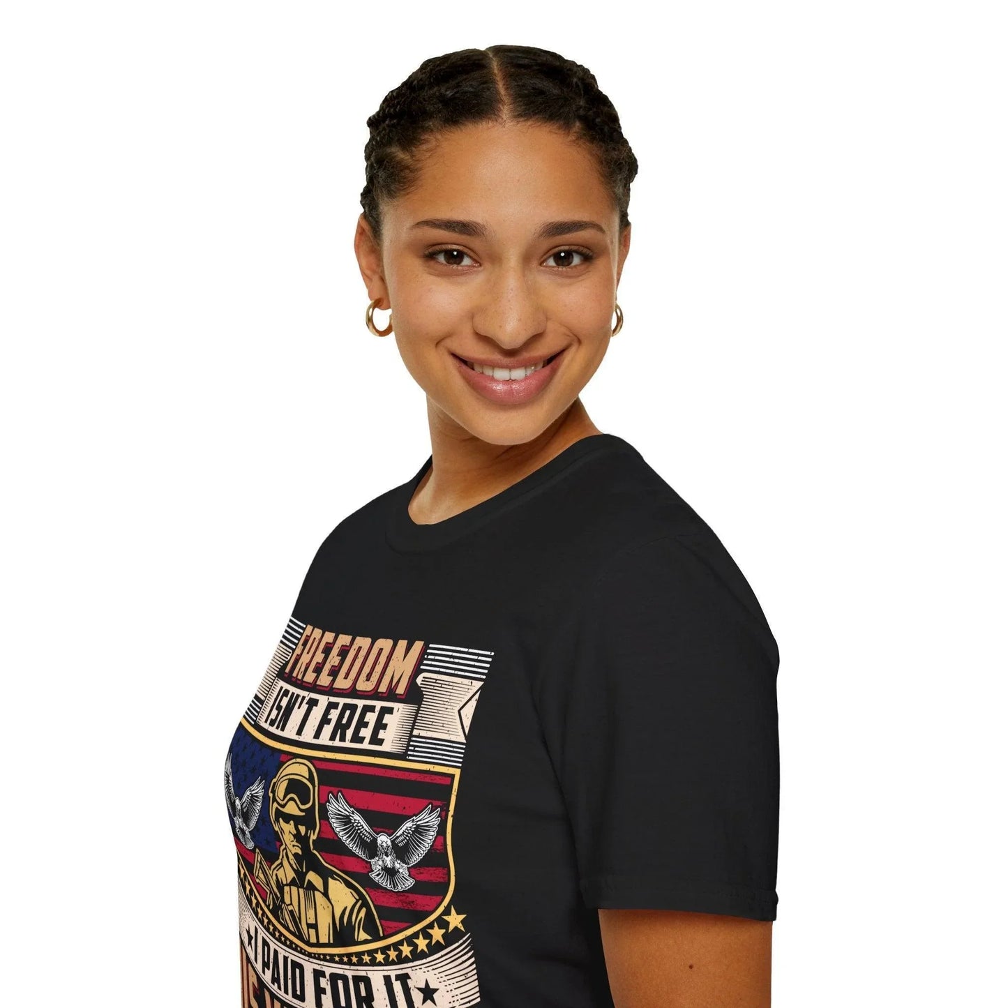 Close-up of the unisex softstyle T-shirt collar showing the reinforced crew neckline and smooth stitched seams in deep navy