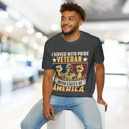 Close-up of the unisex softstyle fabric tag on the hem, highlighting the smooth cotton-polyester blend and relaxed fit in