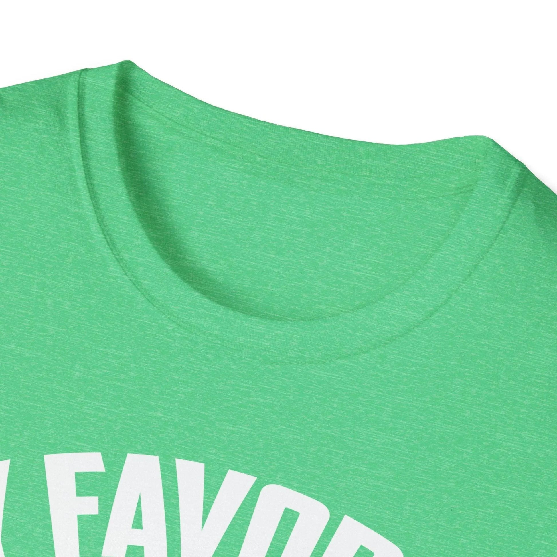 Front neckline detail highlighting soft cotton fabric and subtle stitching on the unisex Mom Veteran T-Shirt in heather gray