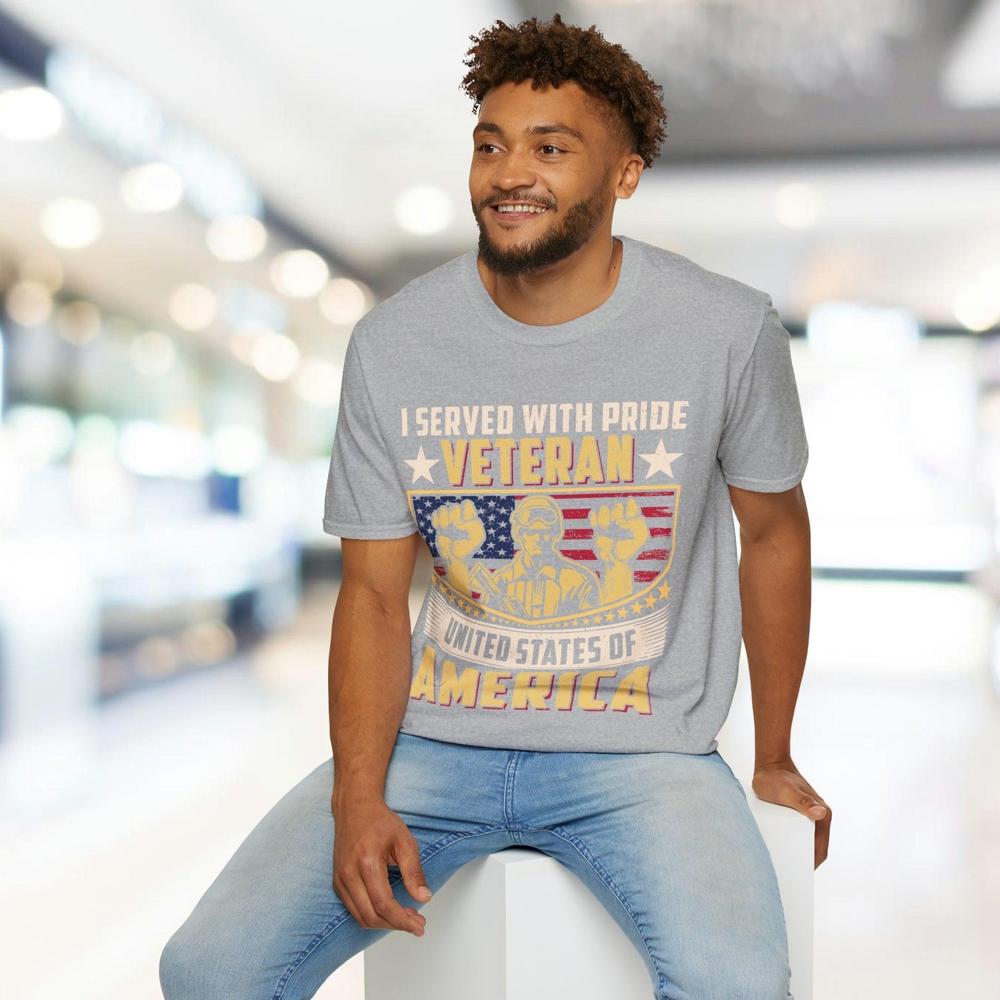 Close-up of the unisex softstyle T-shirt collar highlighting the reinforced crew neckline and smooth fabric texture in navy