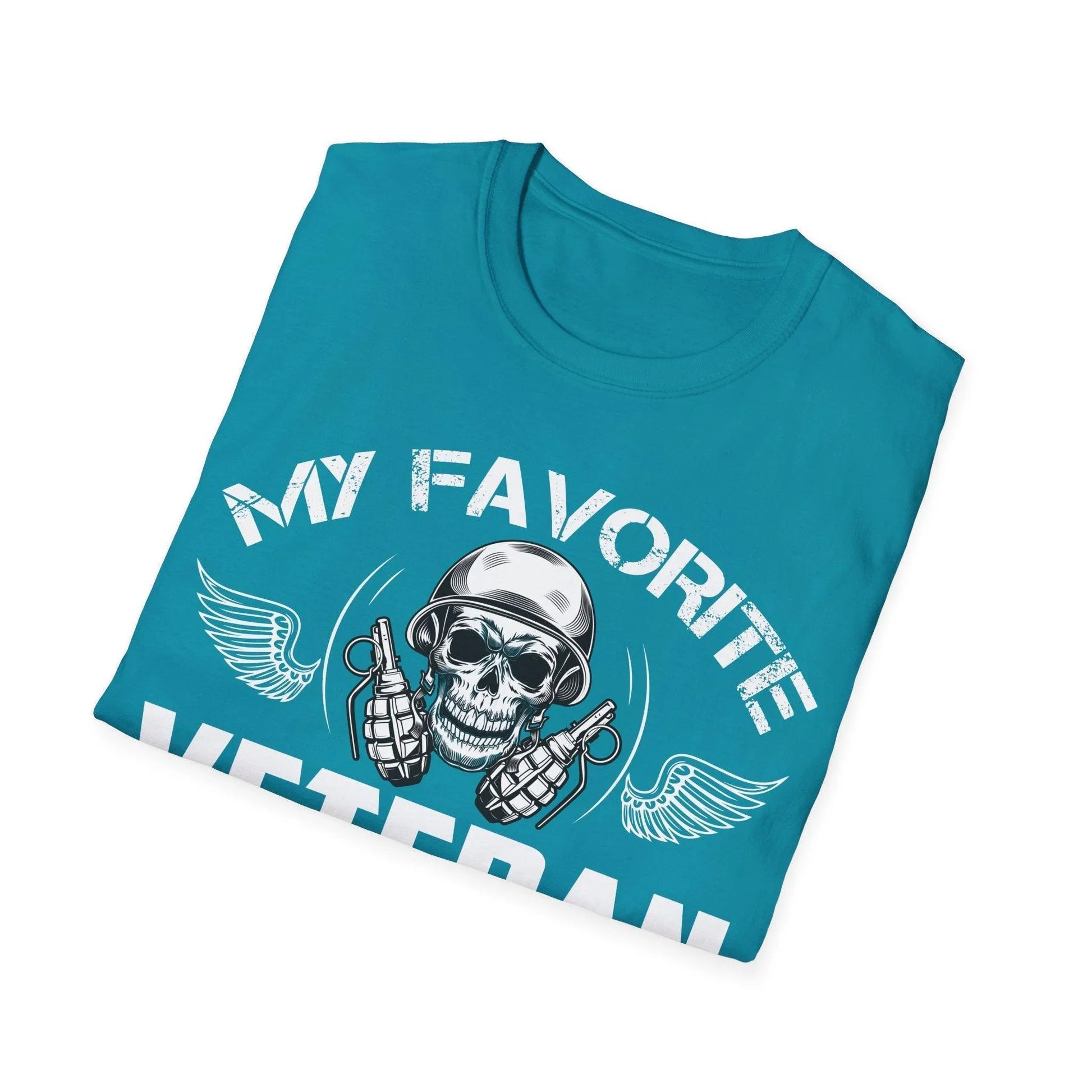 Close-up of the unisex softstyle fabric tag showing "Favorite Veteran - Papa" branding on heather navy shirt with relaxed