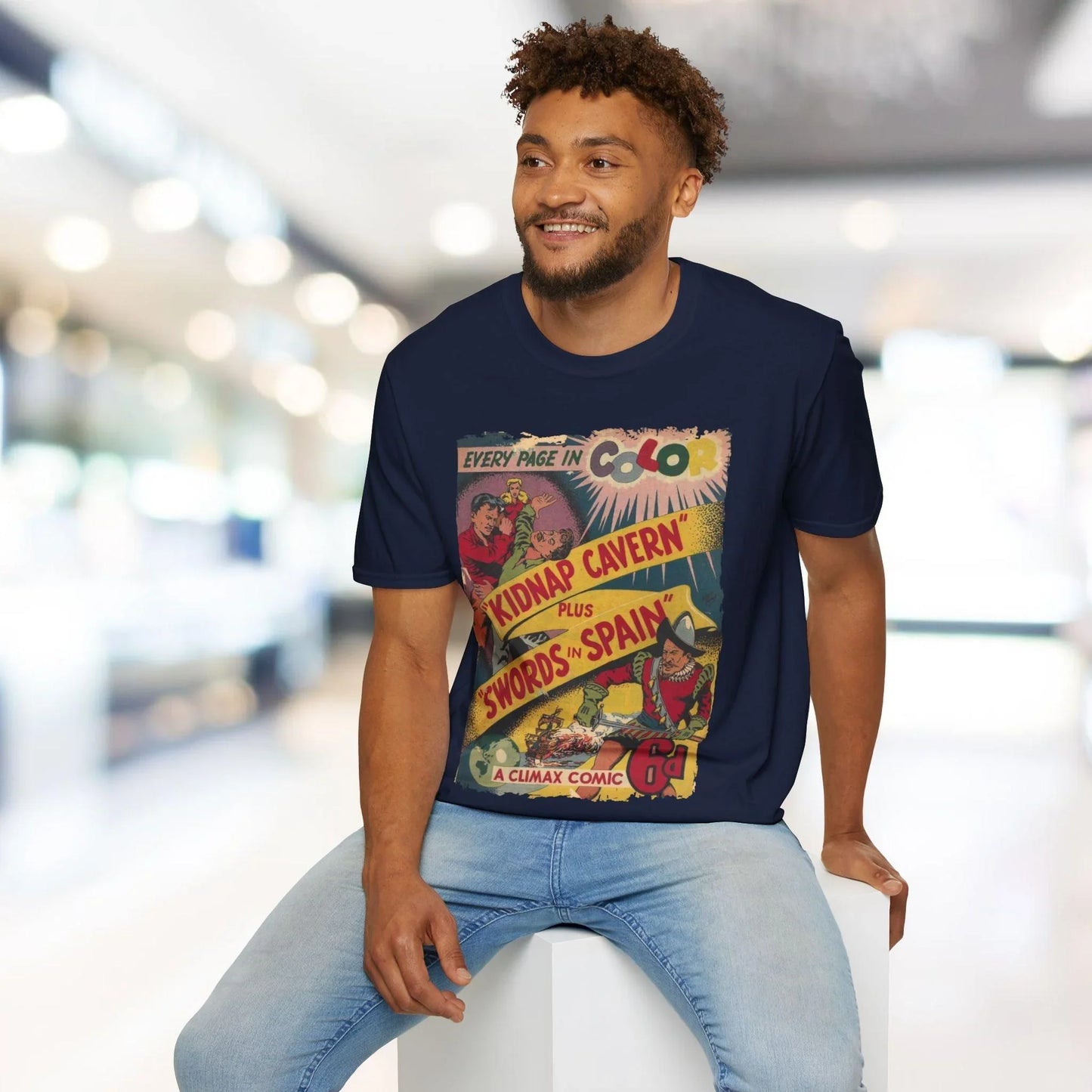 Close-up of the Climax Color No.1 unisex softstyle T-shirt's neckline and sleeve seam, highlighting smooth stitching and