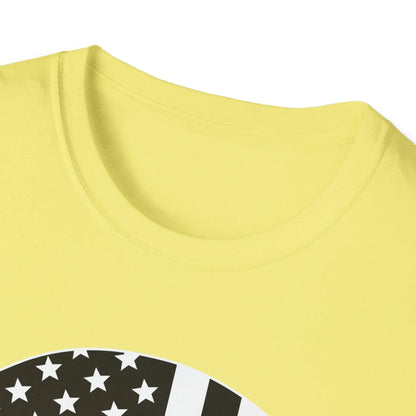 Close-up of the American Skull Flag B&W graphic printed on the front chest, highlighting crisp black and white ink details